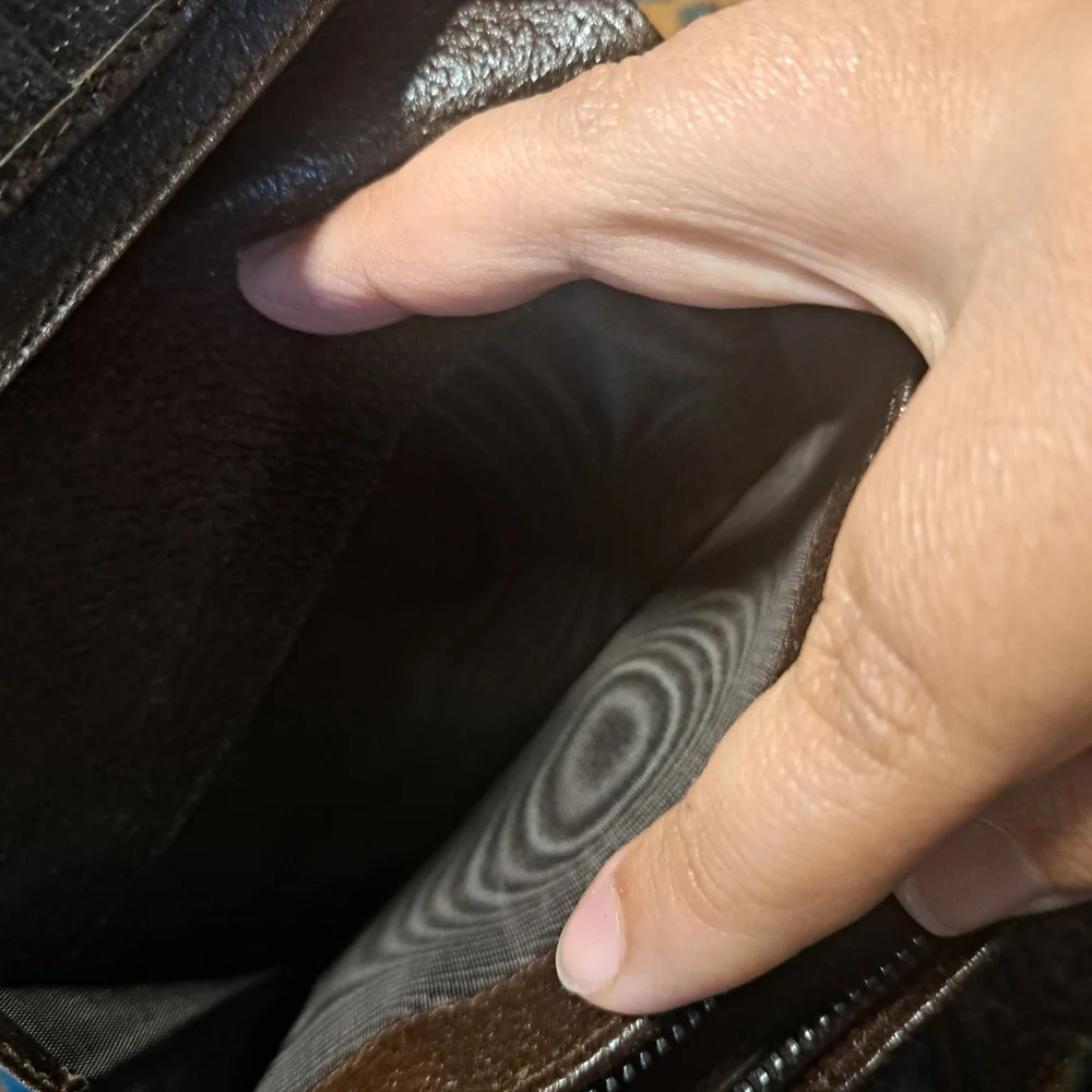 Gucci Brown Monogram Wallet - Picture 9 of 17